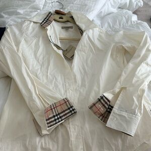 Burberry women blouse size S new with tags